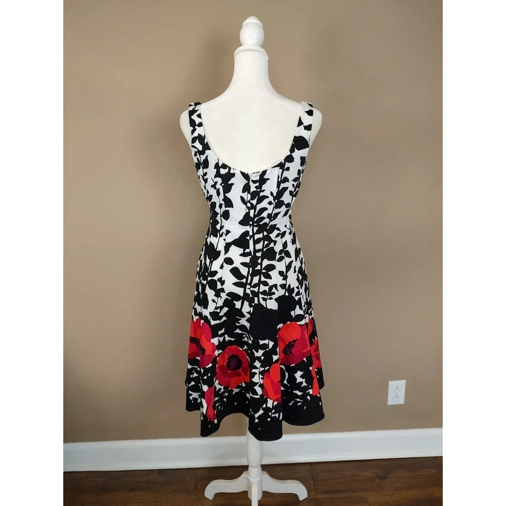 Nine West Black & White Fit & Flare Dress, Boned Bust, Red Floral Hem size 2 - Picture 2 of 7